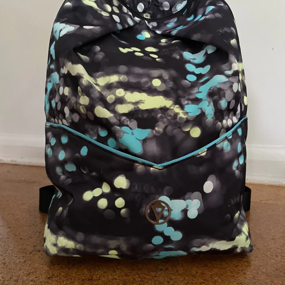 Iviva Backpack - Picture 1 of 10